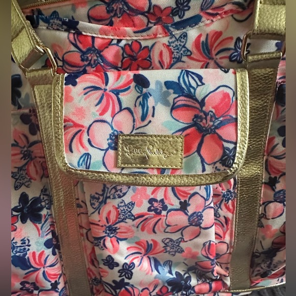 New Lilly Pulitzer GWP Insulated Beach Bag Tote in Party Like a Lobster - Picture 8 of 11